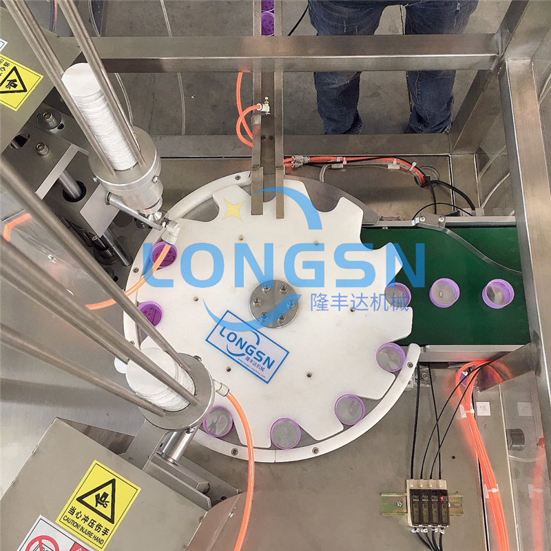 cap inserting machine Máquina de Wadding Cap