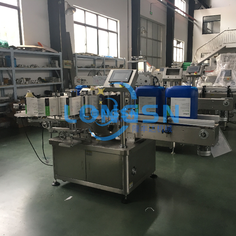 bottle labeling machine  Máquina de rotulagem de adesivos
