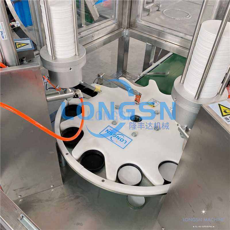 M&aacute;quina de inser&ccedil;&atilde;o de junta de espuma PE