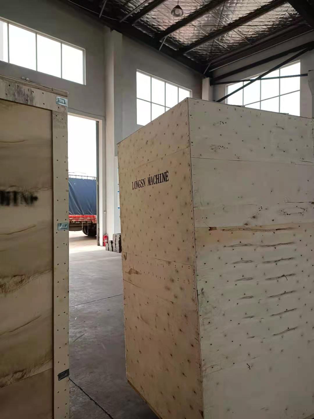 Linha de enchimento de &aacute;gua.