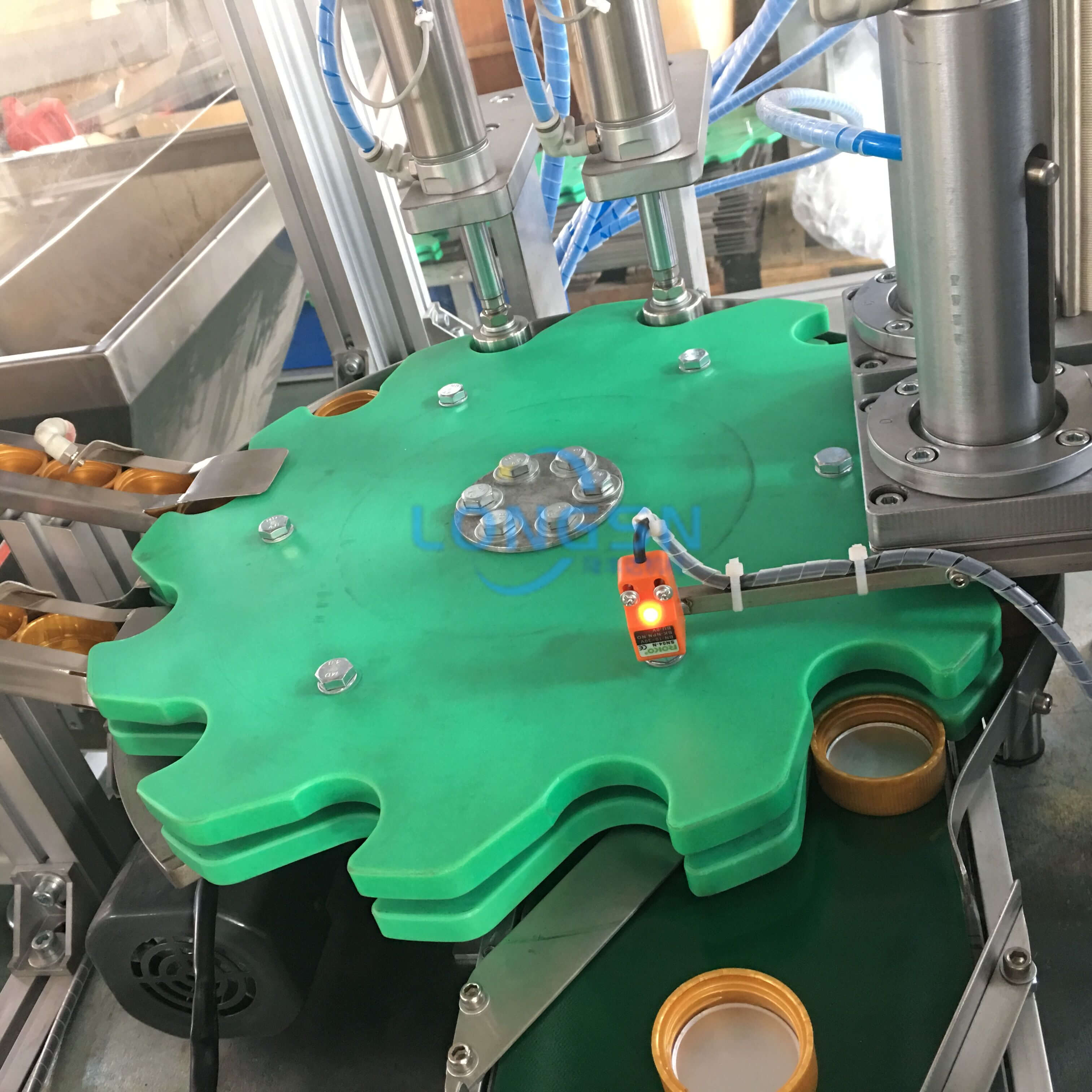 M&aacute;quina de montagem de revestimento de capital4