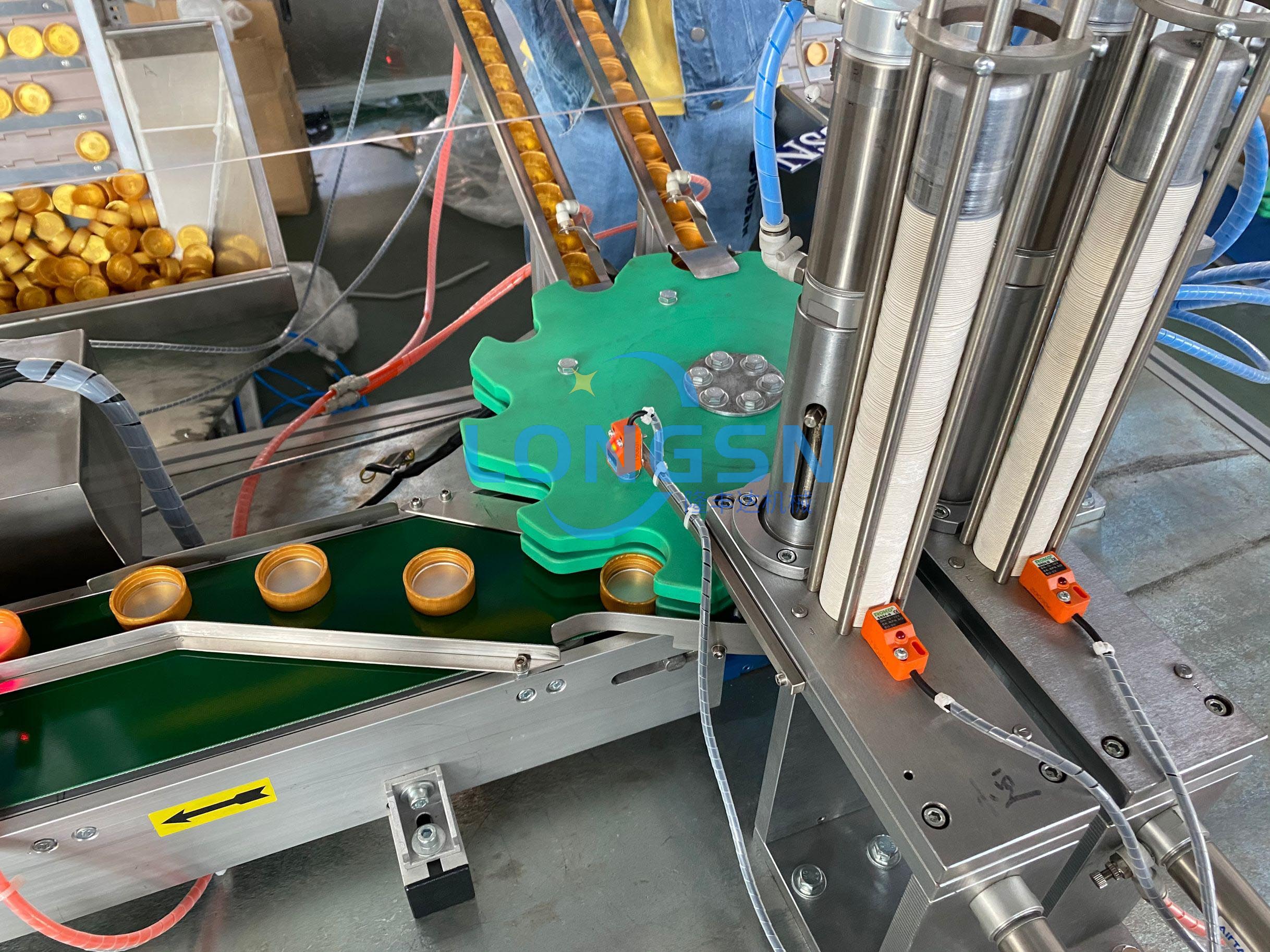 m&aacute;quina de revestimento de tampa