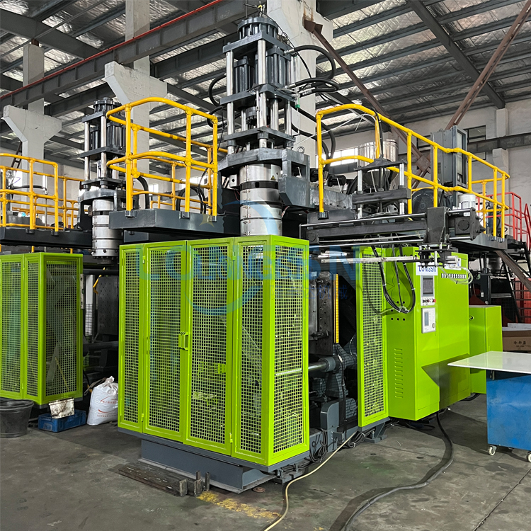 M&aacute;quina de moldagem por sopro