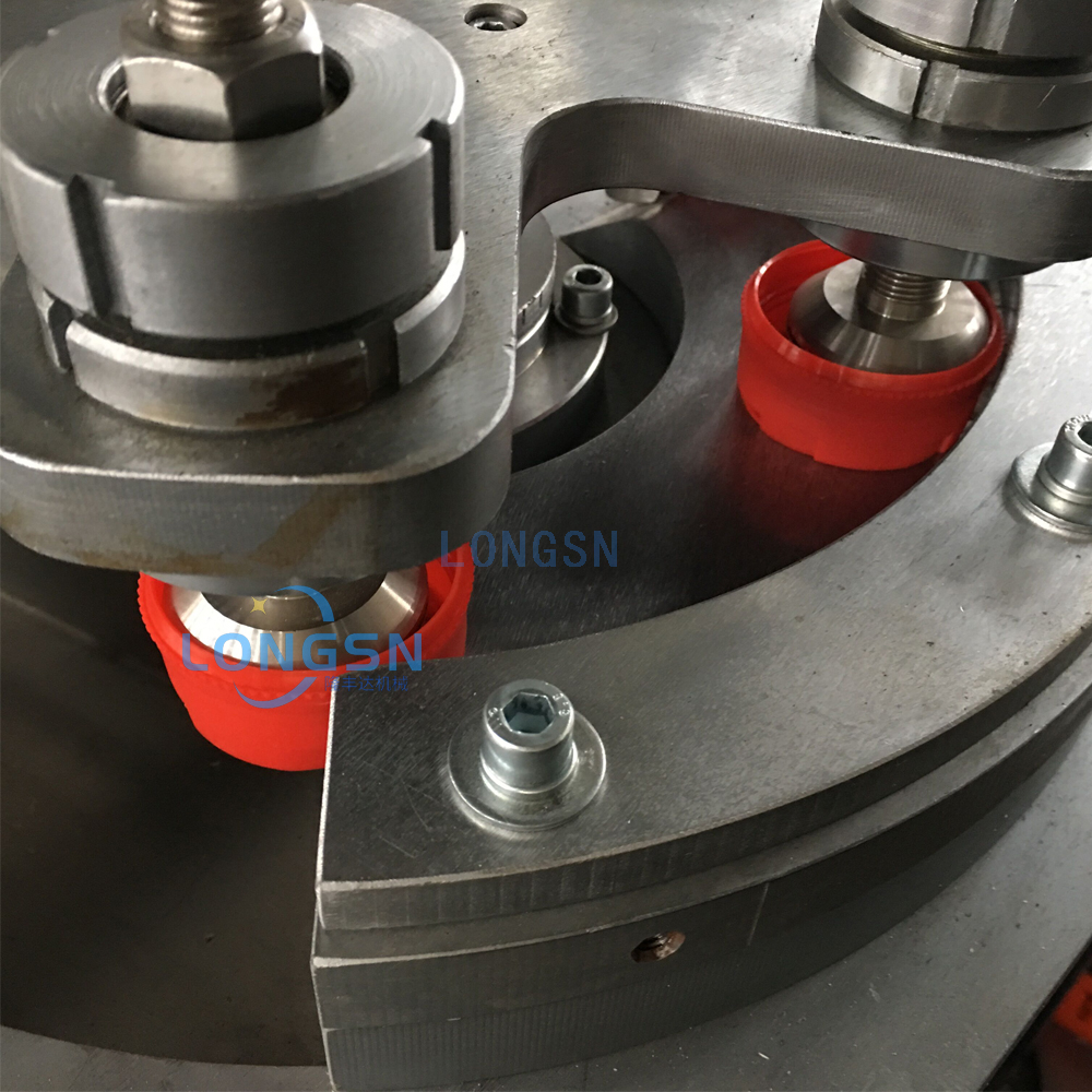 M&aacute;quina de corte de tampa