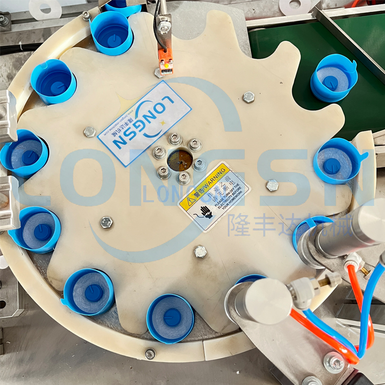 M&aacute;quina de inser&ccedil;&atilde;o de revestimento de espuma de 5 gal&otilde;es