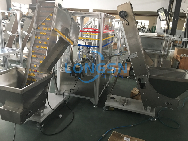 m&aacute;quina de montagem de tampa de &oacute;leo