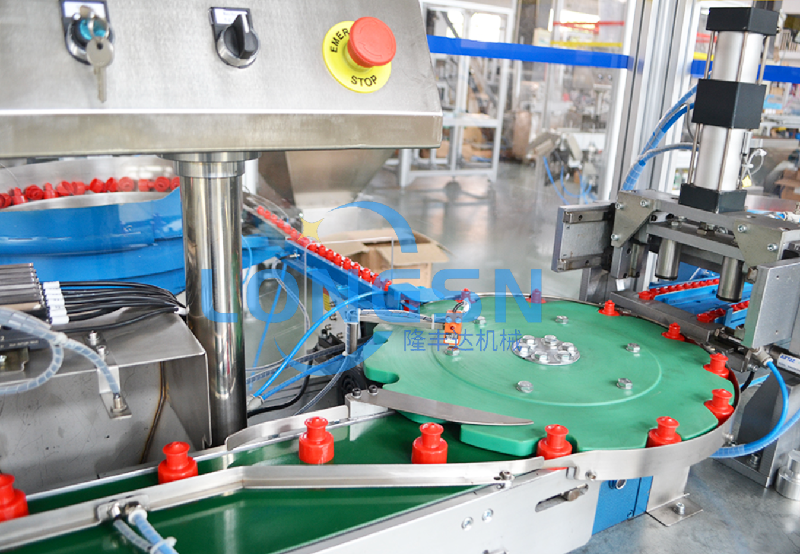 M&aacute;quina de montagem de tampa