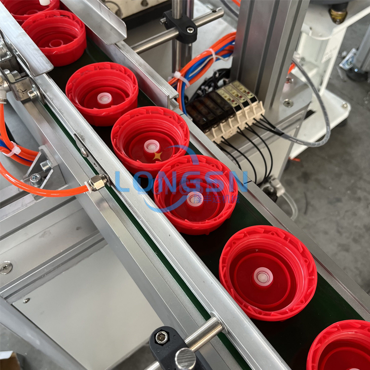 m&aacute;quina de montagem de tampa de pl&aacute;stico