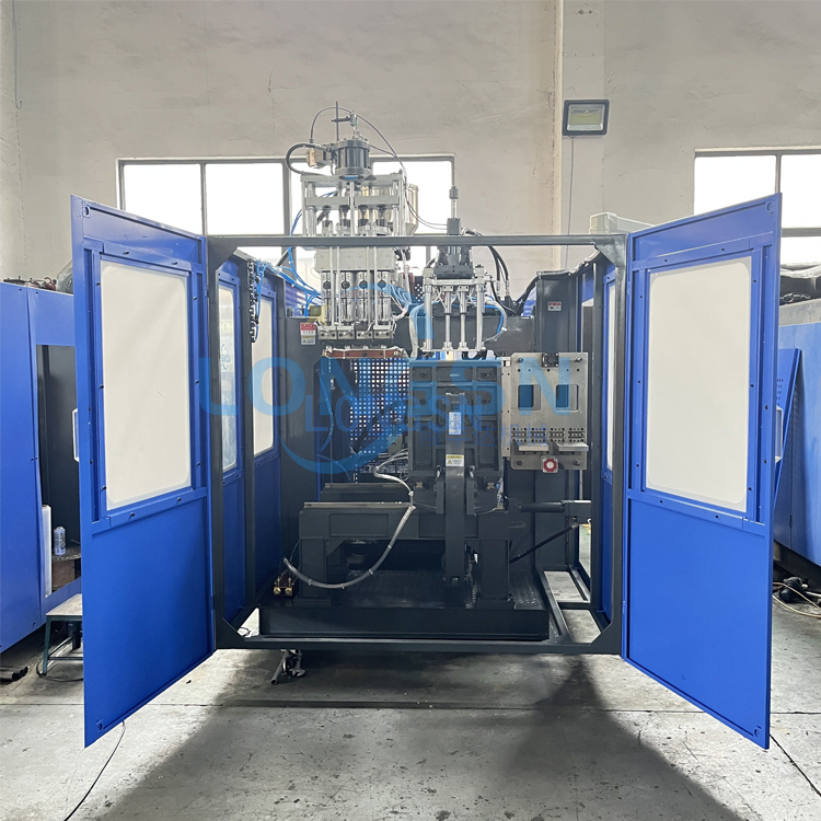 M&aacute;quina de moldagem por sopro de pl&aacute;stico